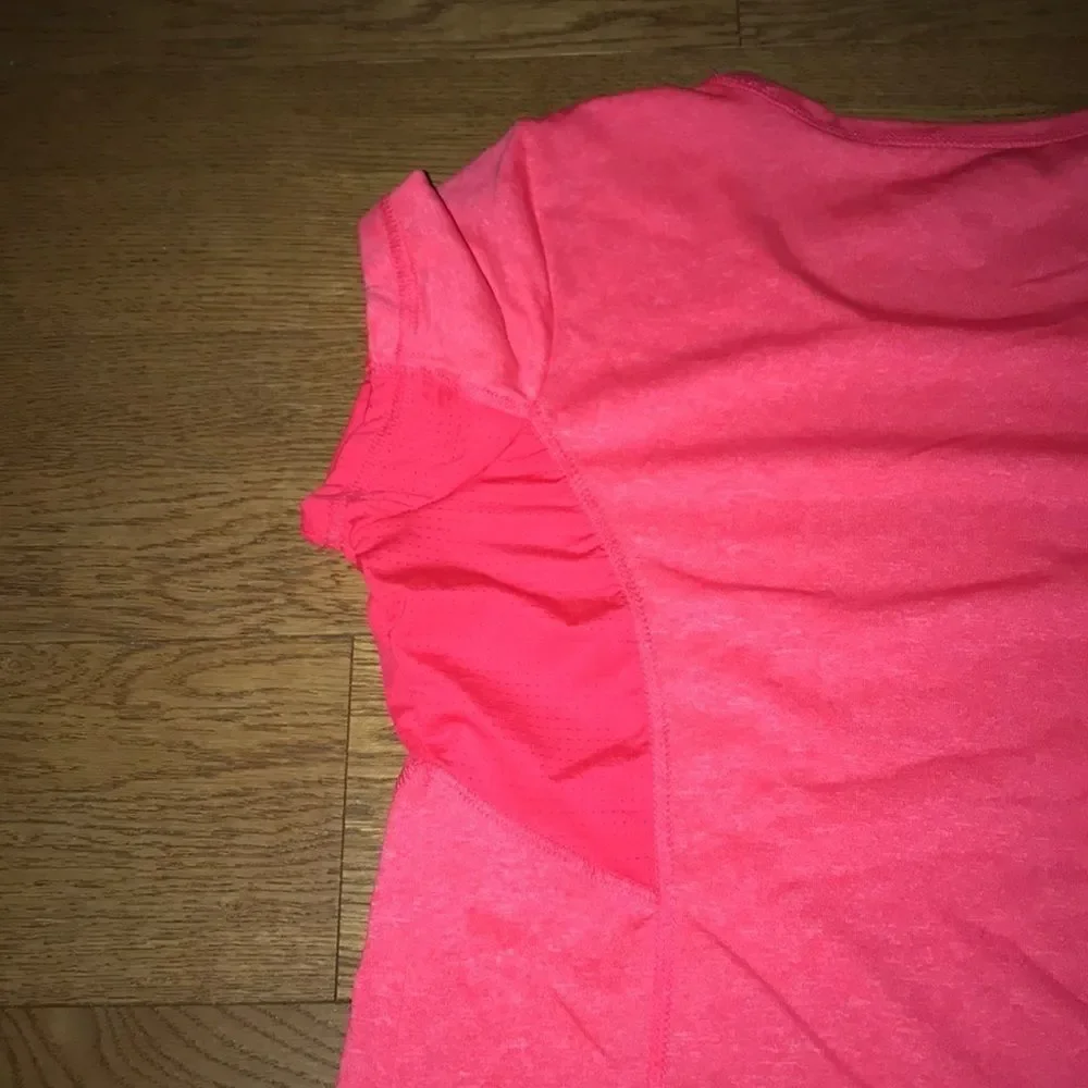 Marika Tek Women's Dry-Wik Short Sleeve Pink Performance Top‎ Size M
